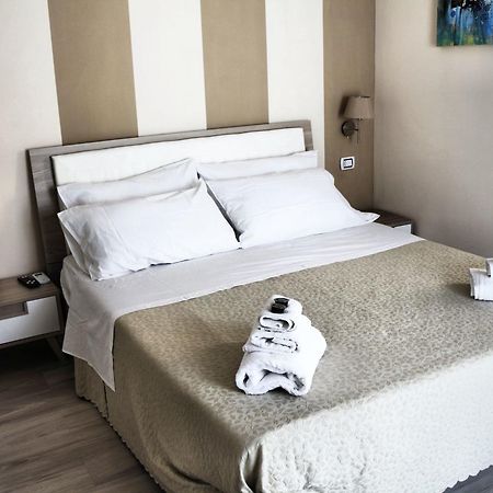Bed and Breakfast Donna Melina Mileto Exterior foto