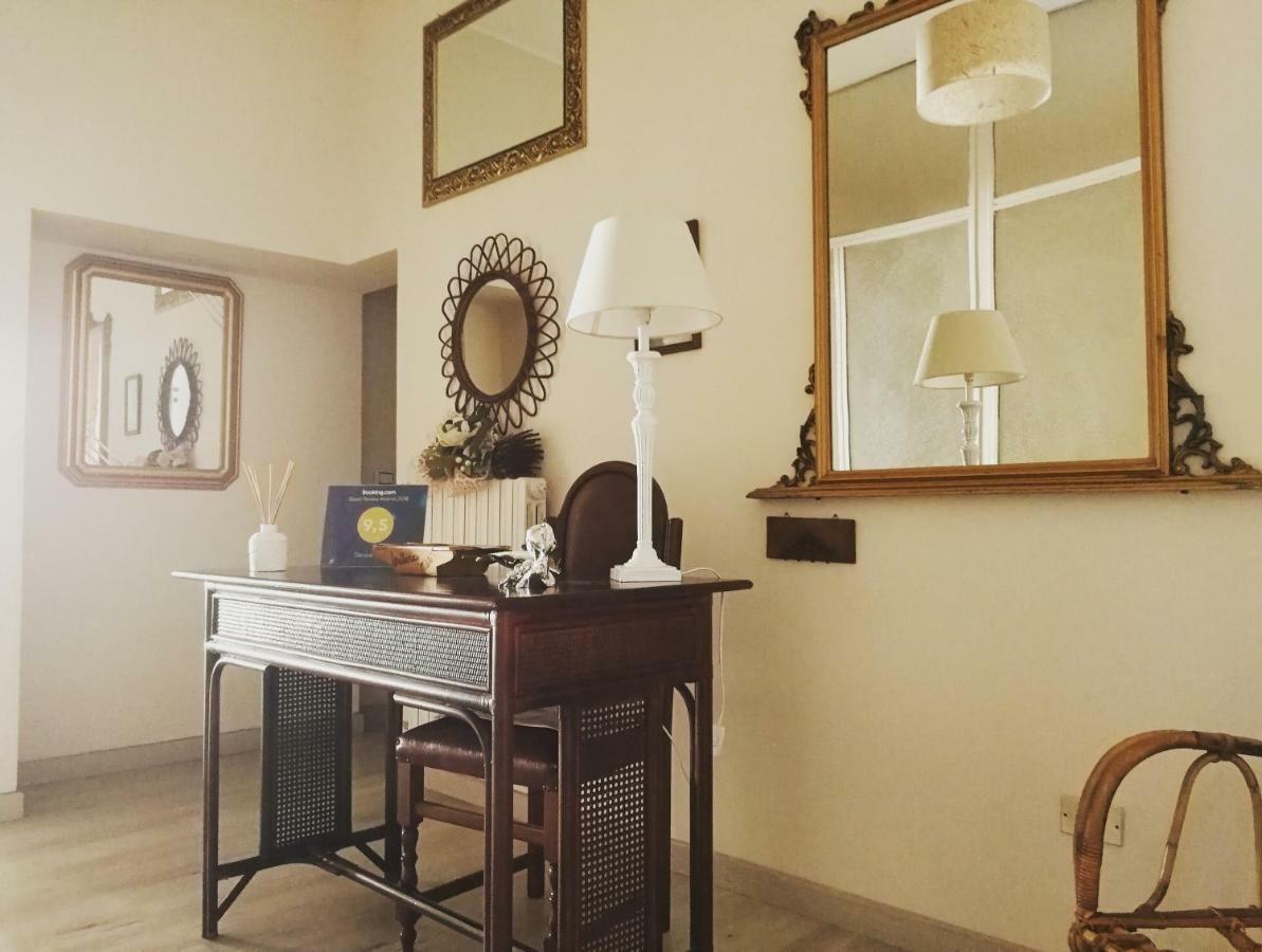 Bed and Breakfast Donna Melina Mileto Exterior foto